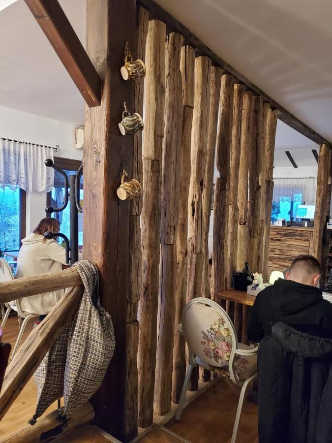 Hanu Lu Mos Opinca Deva Exteriör bild